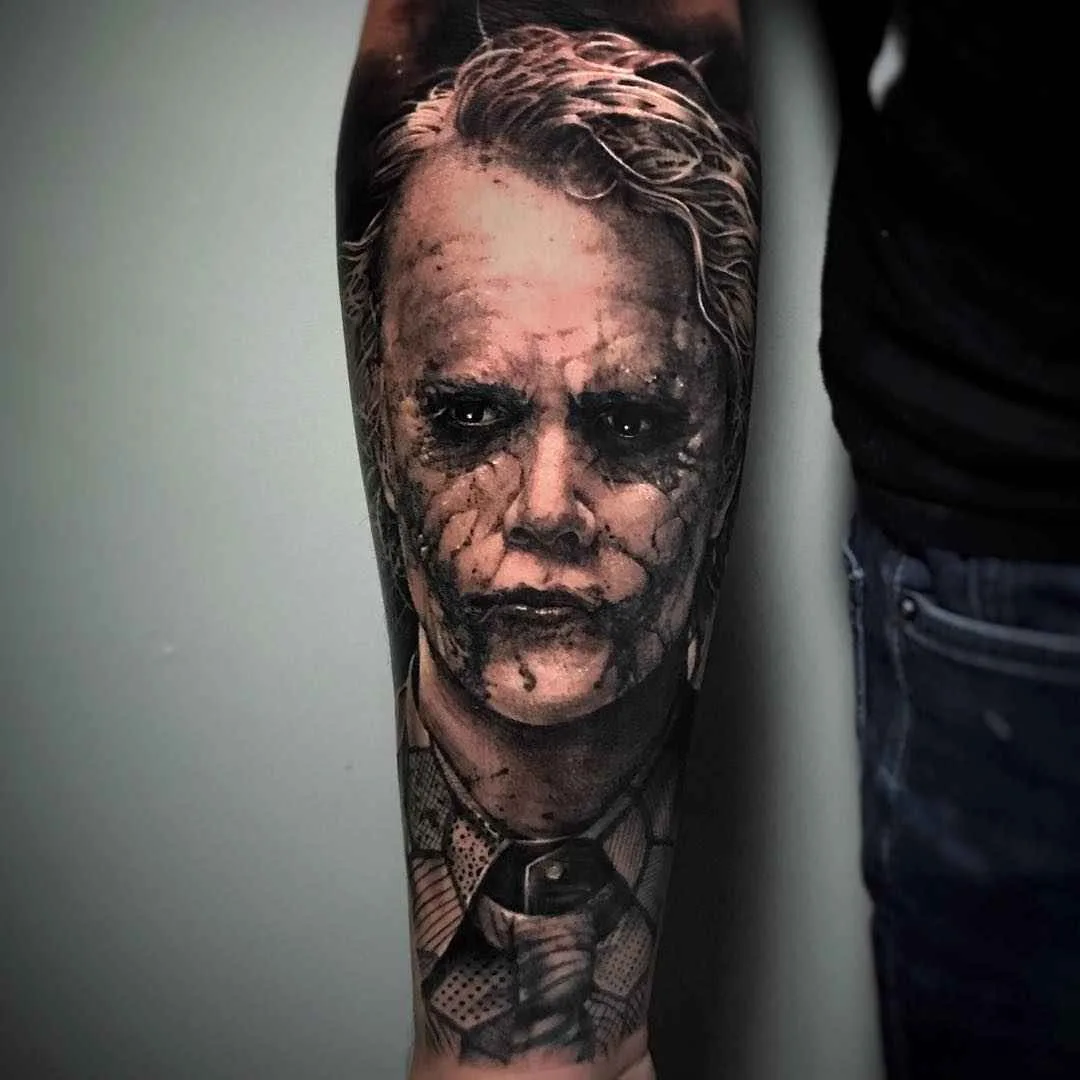 Tatuista Hugo Fiest tatuagens coloridas e preto e branco realistas | Tattoo artist Hugo Fiest color black&grey realistic tattoo