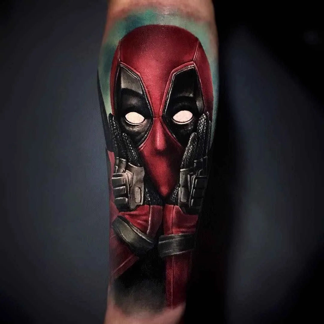 Tatuista Hugo Fiest tatuagens coloridas e preto e branco realistas | Tattoo artist Hugo Fiest color black&grey realistic tattoo