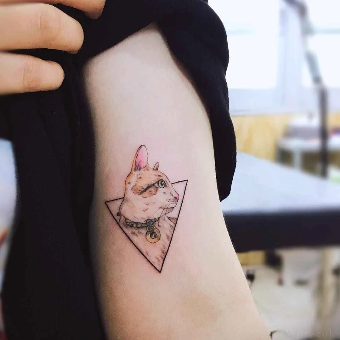 Тату мастер Wonseok цветная акварельная минималистичная татуировка | Tattoo artist Wonseok color watercolor minimalistic tattoo