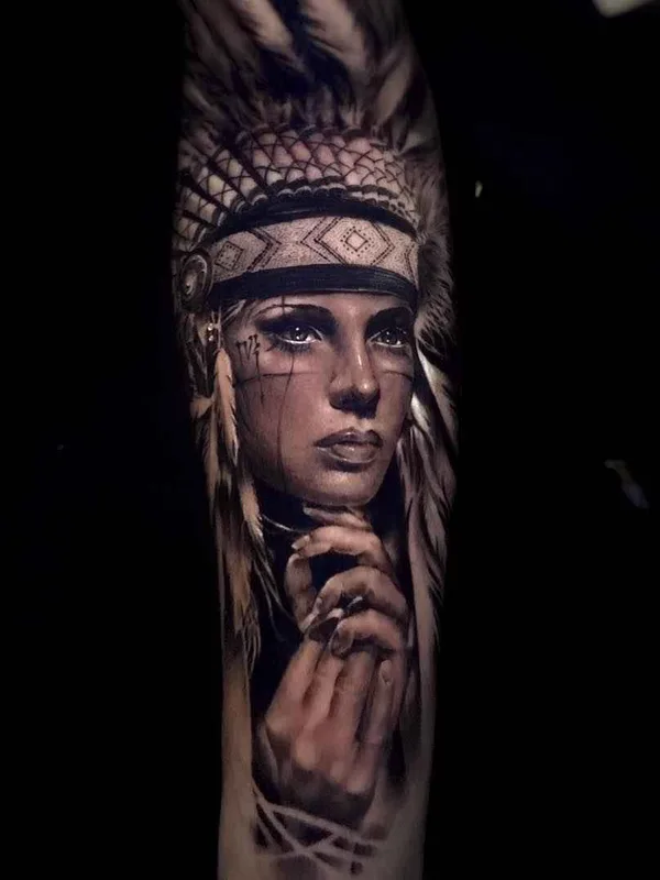 female black and grey realism Tatuagem em forearm #12317 | Tatuador Hugo Fiest