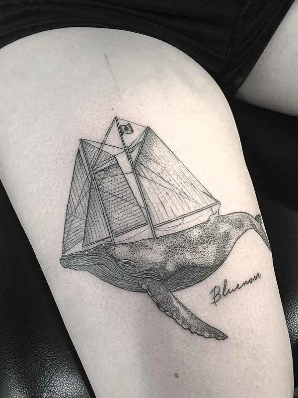black and grey blackwork Tatuaggio su thigh #11966 | Tatuatore Olivier Casault