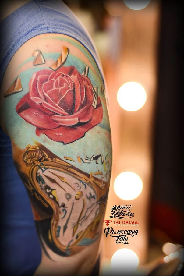 Сюрреализм Rose, Clock tattoo на Плечо