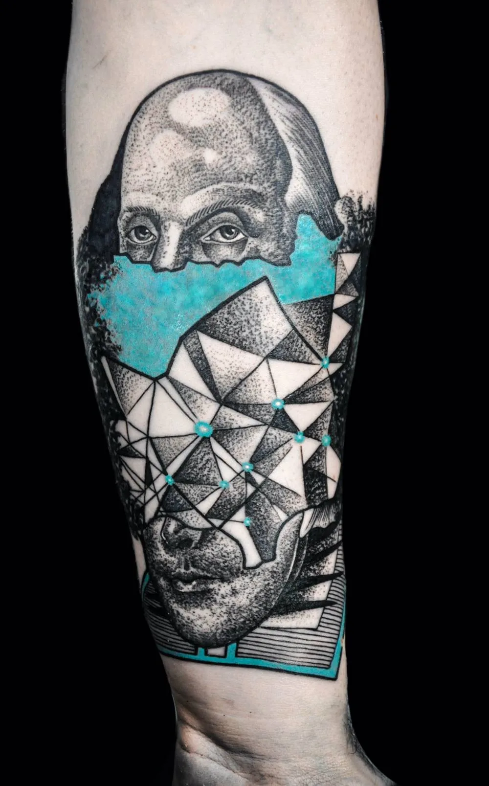 Tattoo artist Marcin Pawlus, tattoo studio DWA ŚLEDZIE , color and black authors style tattoo| Poland
