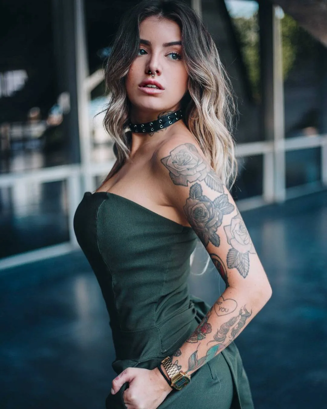 Modello tatuato Carol Csan, modello alternativo, ragazza tatuata | Brasile