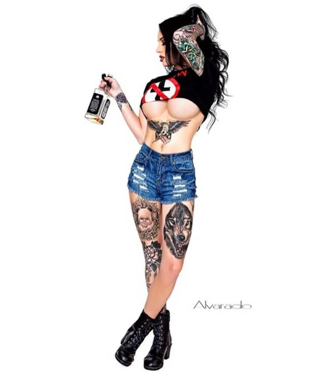 Modello tatuato Brianna Hull, modello alternativo, ragazza tatuata, sullen | USA