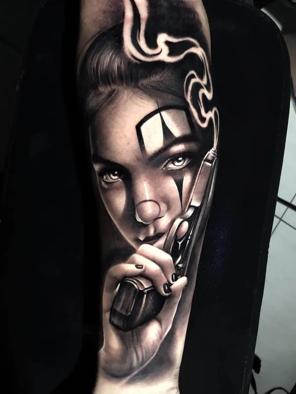 female black and grey realism татуировка на forearm #23329 | Тату мастер Samurai Standoff