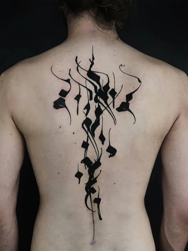 black blackwork Tatuagem em upper back #23611 | Tatuador Gordon Lettuce