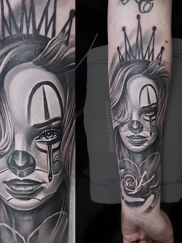 female black and grey black and grey 纹身 在 forearm #23491 | 纹身师 Nika Ya