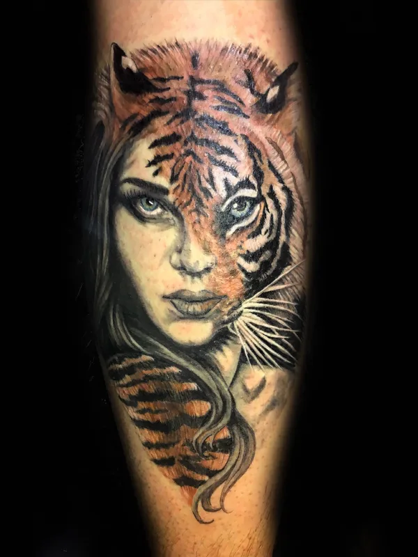 black and grey realism 타투 부위 calf #23852 | 타투이스트 Megan Wood