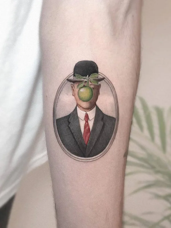 men, female color micro-realism, miniature Tatuaggio su forearm #31961 | Tatuatore Kozo