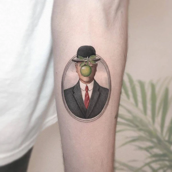 Реализм Portrait, Apple tattoo на Предплечье