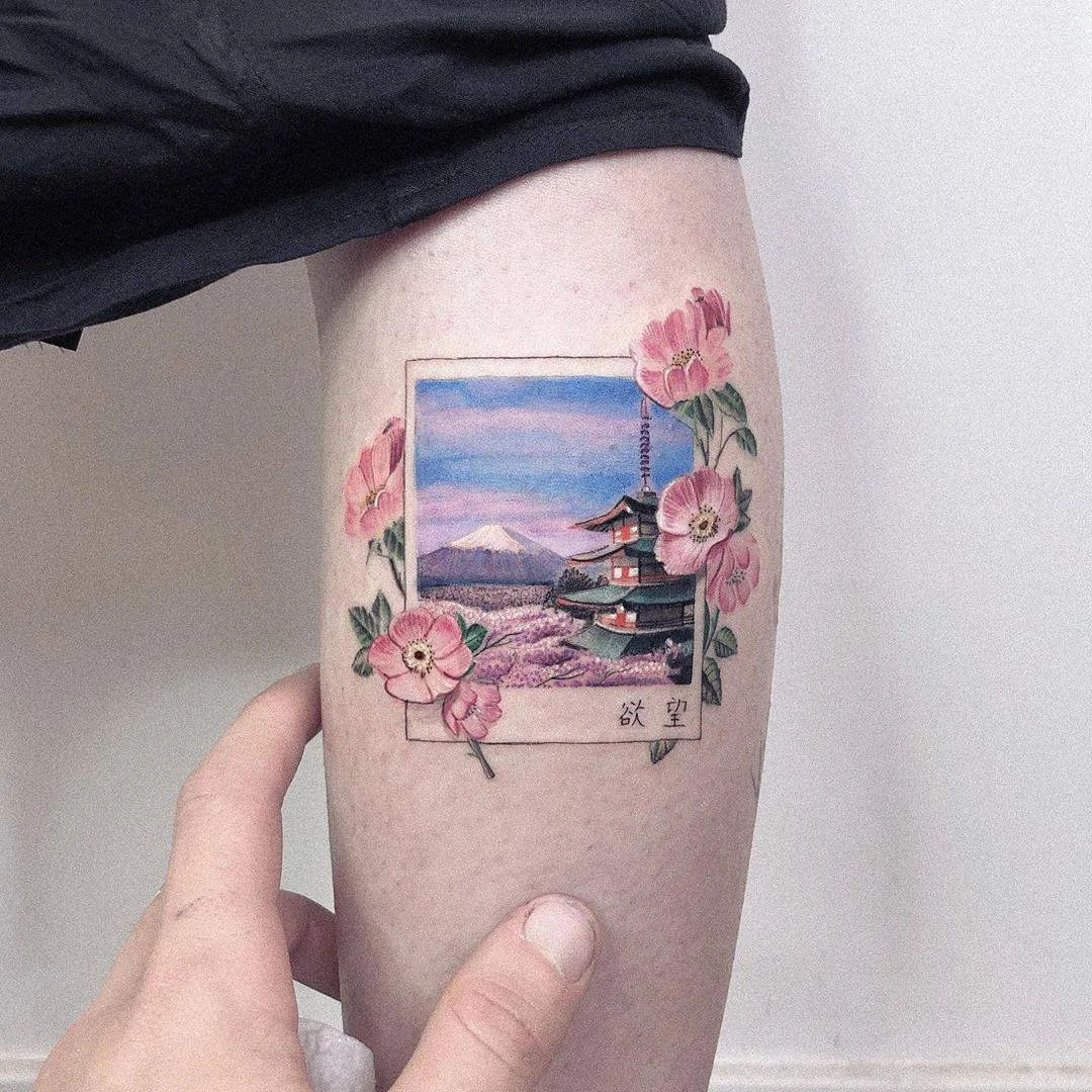 Artista del tatuaggio Kozo, tatuaggio minimalista a colori | Tel Aviv, Israele