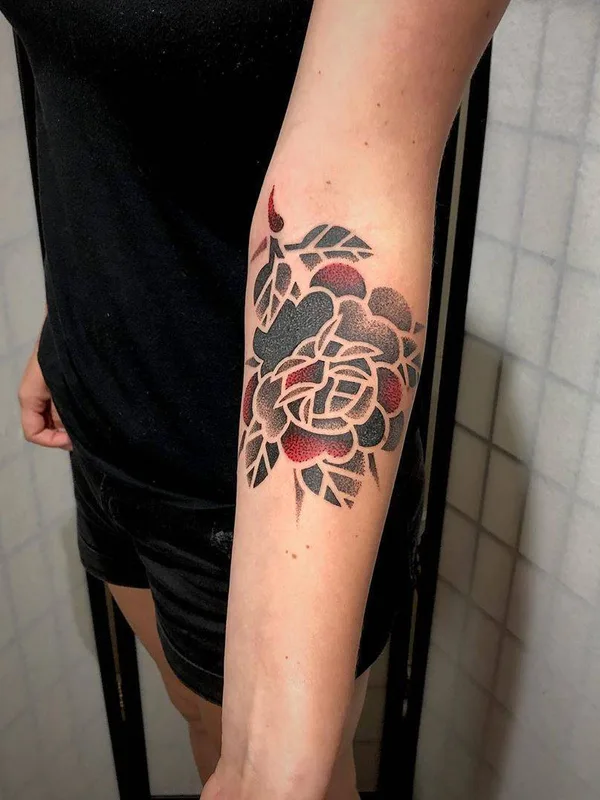female color blackwork Tatuagem em forearm #31988 | Tatuador Sebastian Kandinsky