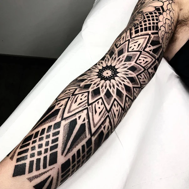 Geometric Geometric, Mandala tattoo on Forearm