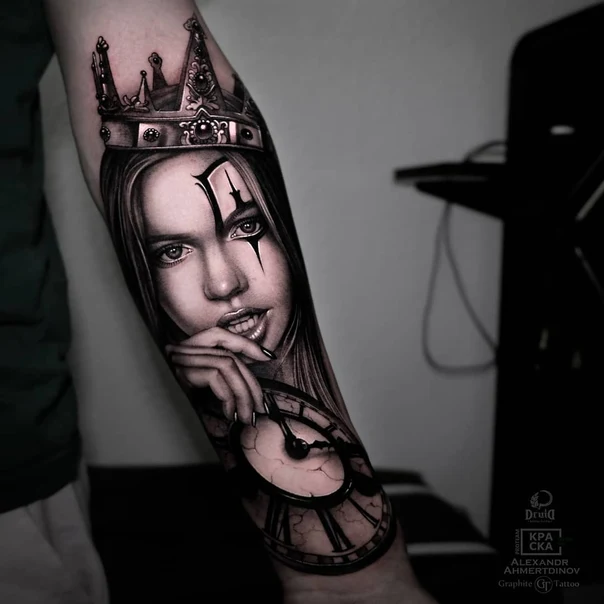 Реализм Portrait, Clock tattoo на Предплечье