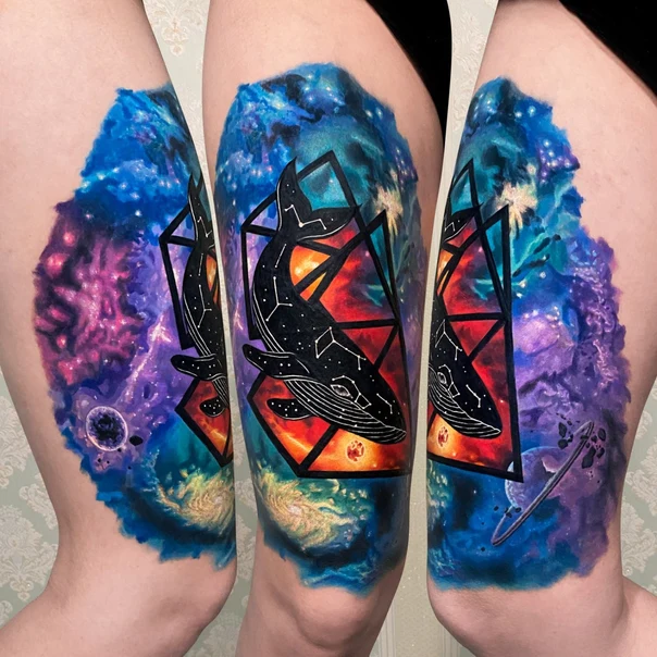 Акварель Whale, Galaxy tattoo на Thigh