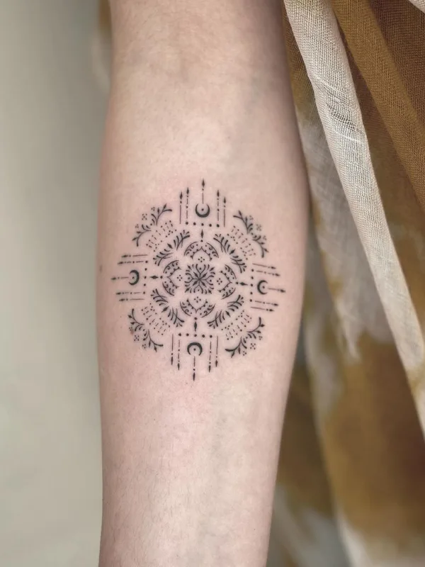 black ornamental Tatuaggio su forearm #41962 | Tatuatore Blum