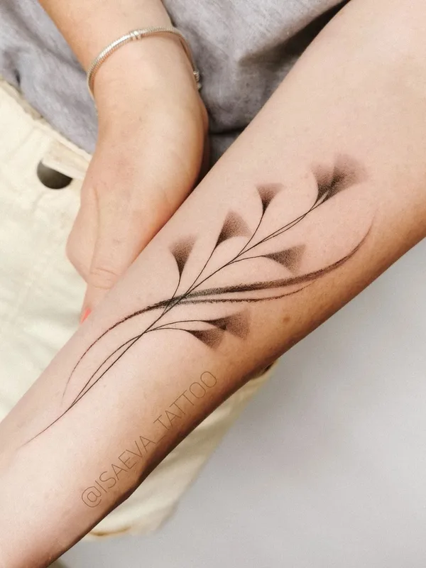 female black and grey fineline 纹身 在 forearm #58244 | 纹身师 ЛІКА ІСАЄВА