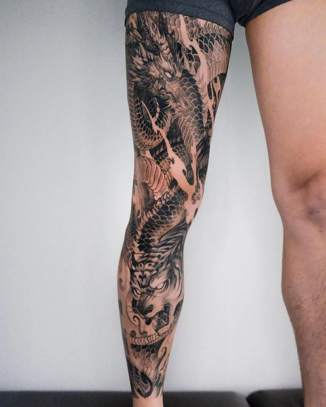 Full Leg Irezumi tattoo done by Girin