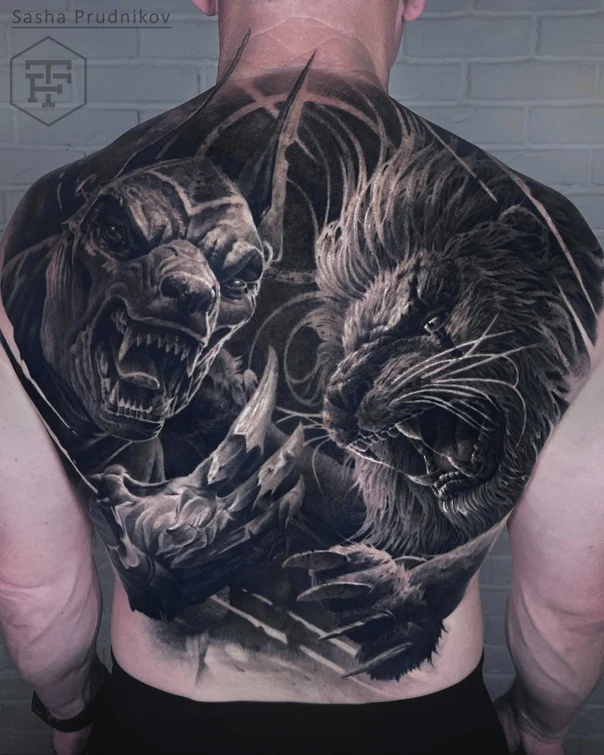 Реализм Lion, Wolf tattoo на Спина (полная)