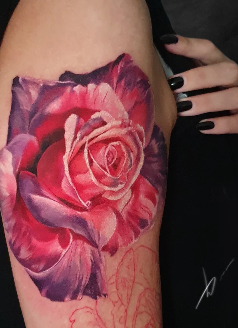 Bedeutung von Rosen-Tattoos: Symbolik, Farbe, Kultur und Design