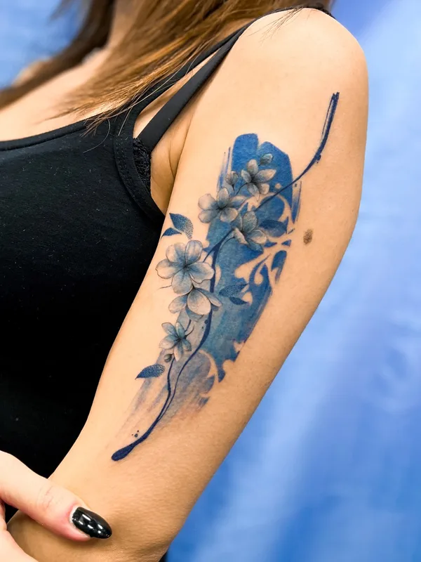 female color watercolor tatuaje en forearm #73000 | Tatuador Tatuaggi di porcellana