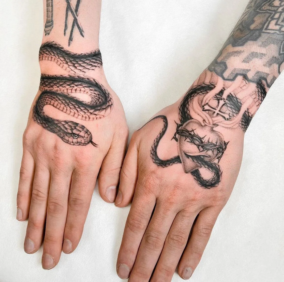 Artista di tatuaggi Delphin Musquet