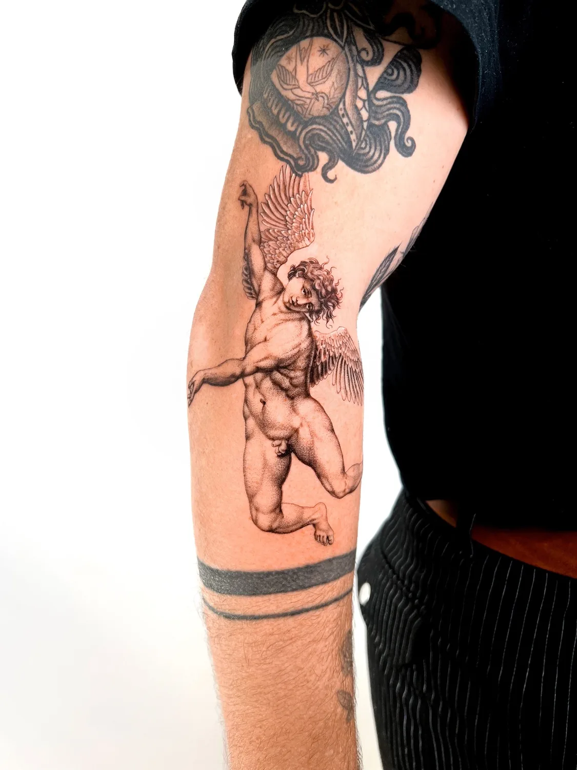 Artista del tatuaggio Delphin Musquet