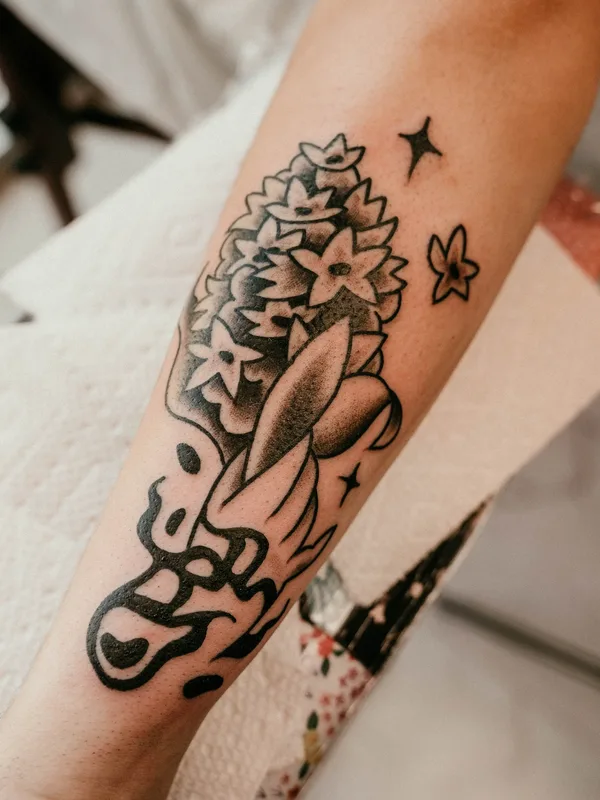 black and grey blackwork Tatuagem em forearm #73190 | Tatuador Toni PNW