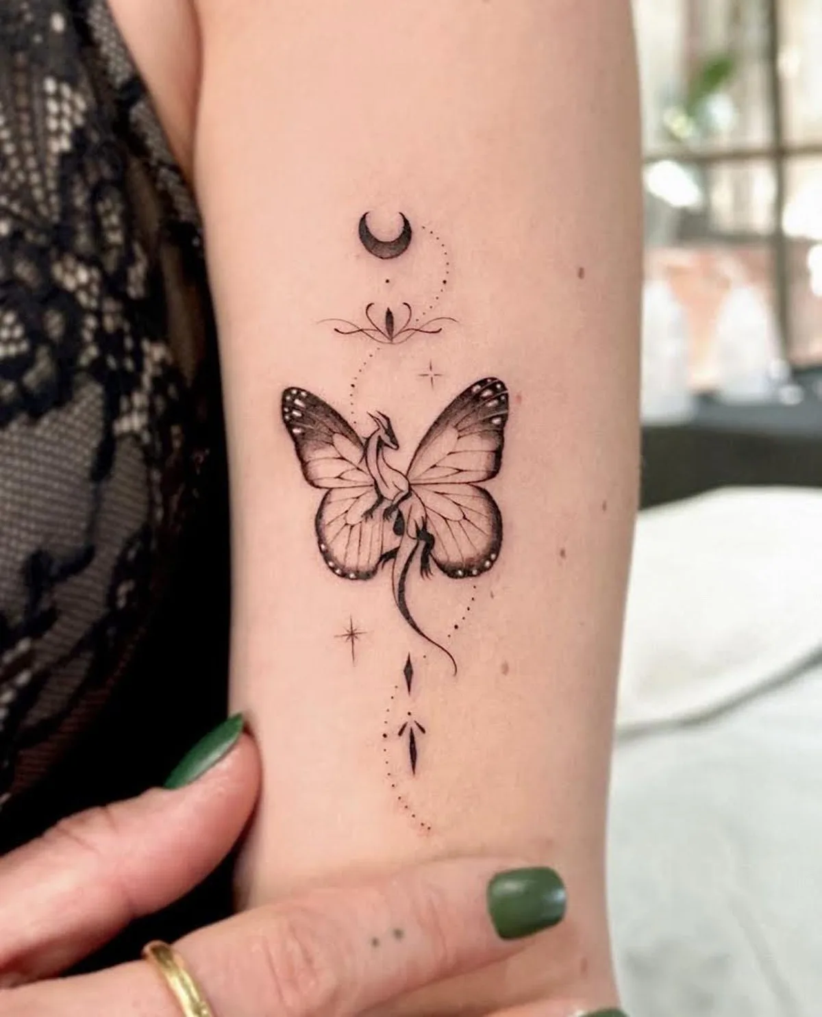 Artista del tatuaggio Ehyang