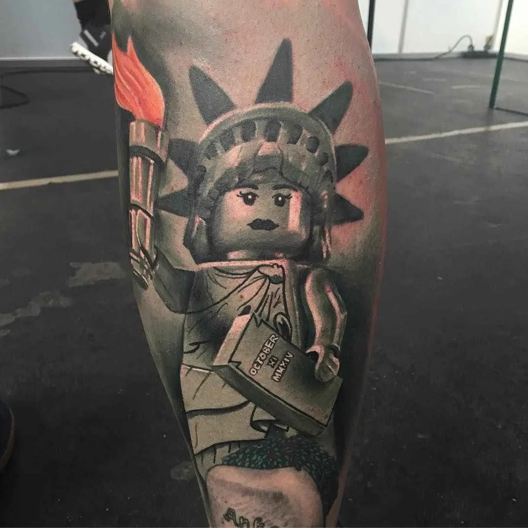 Max Pniewski tattoo artist legolism realism | Max Pniewski тату реализм леголизм татуировки