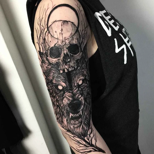 Blackwork Skull, Wolf tattoo on Full Sleeve