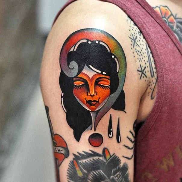 Neo Traditional Woman, Face tattoo on Shoulder