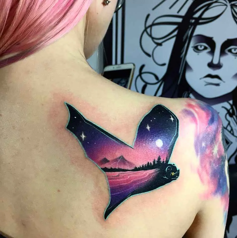 Tattoo artist Daria Stahp color silhouette tattoo