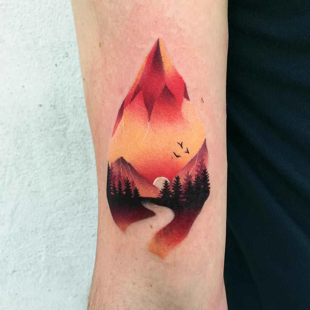 Tattoo artist Daria Stahp color silhouette tattoo