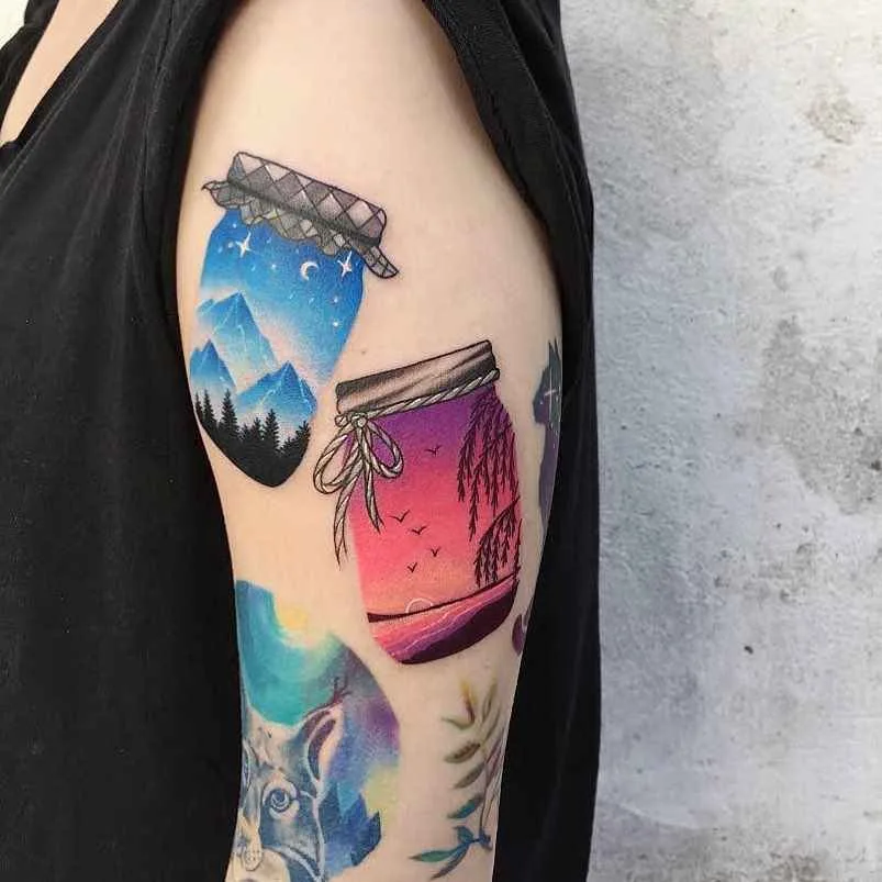 Tattoo artist Daria Stahp color silhouette tattoo