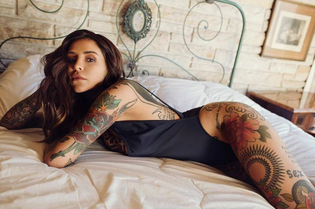 Modello tatuato Mar&iacute;a Candelaria Tinelli (Lel&eacute;), modello alternativo, ragazza tatuata | Buenos Aires, Argentina