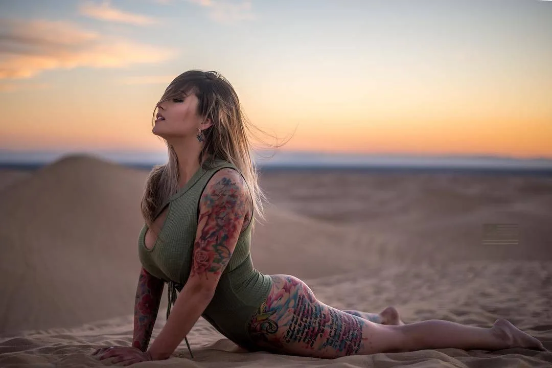 Татуированная модель Nikki Nichole, альтернативная фото модель, девушка с тату | США