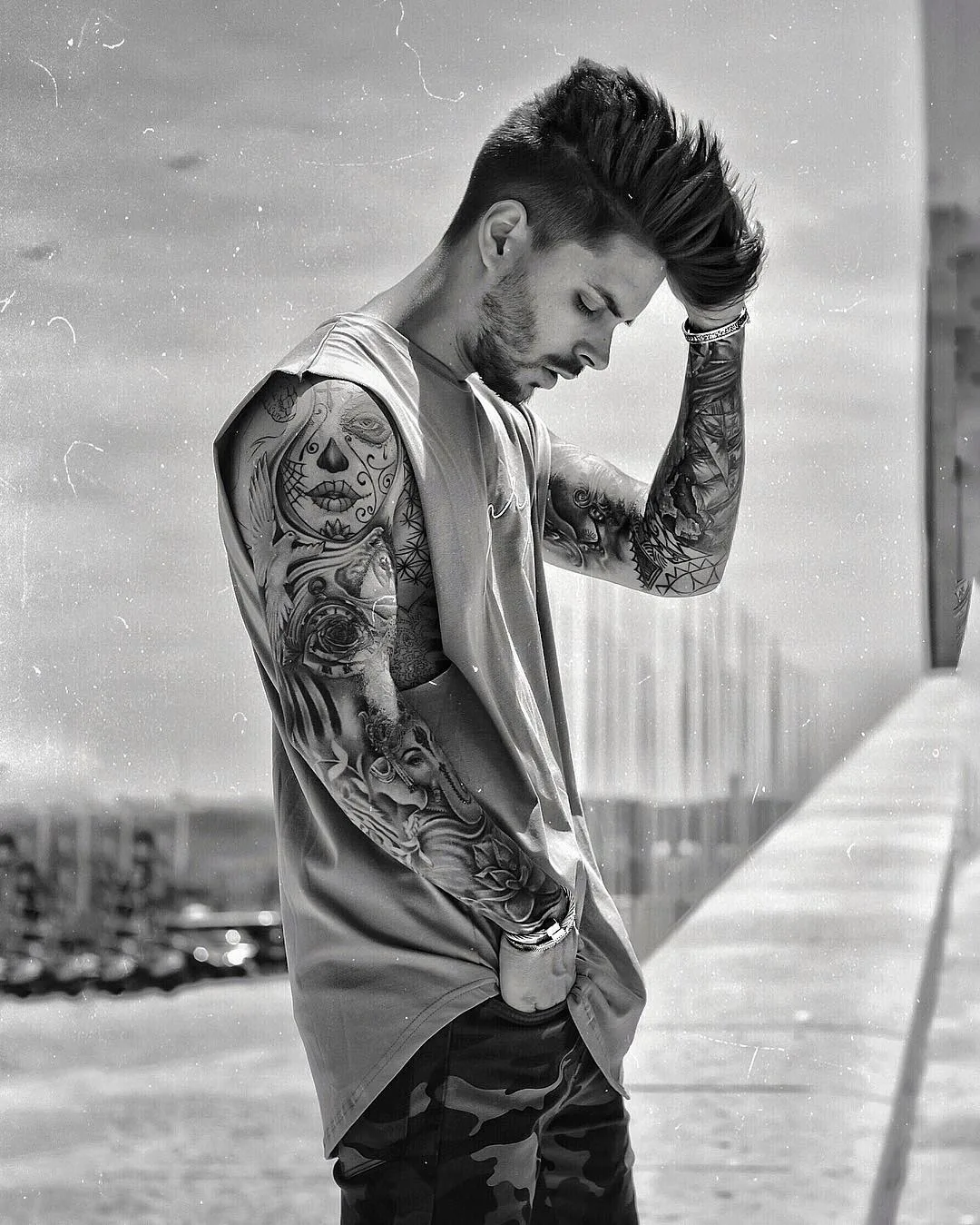 Modello tatuato Gon&ccedil;alo Olivier, modello alternativo, uomo tatuato | Portogallo