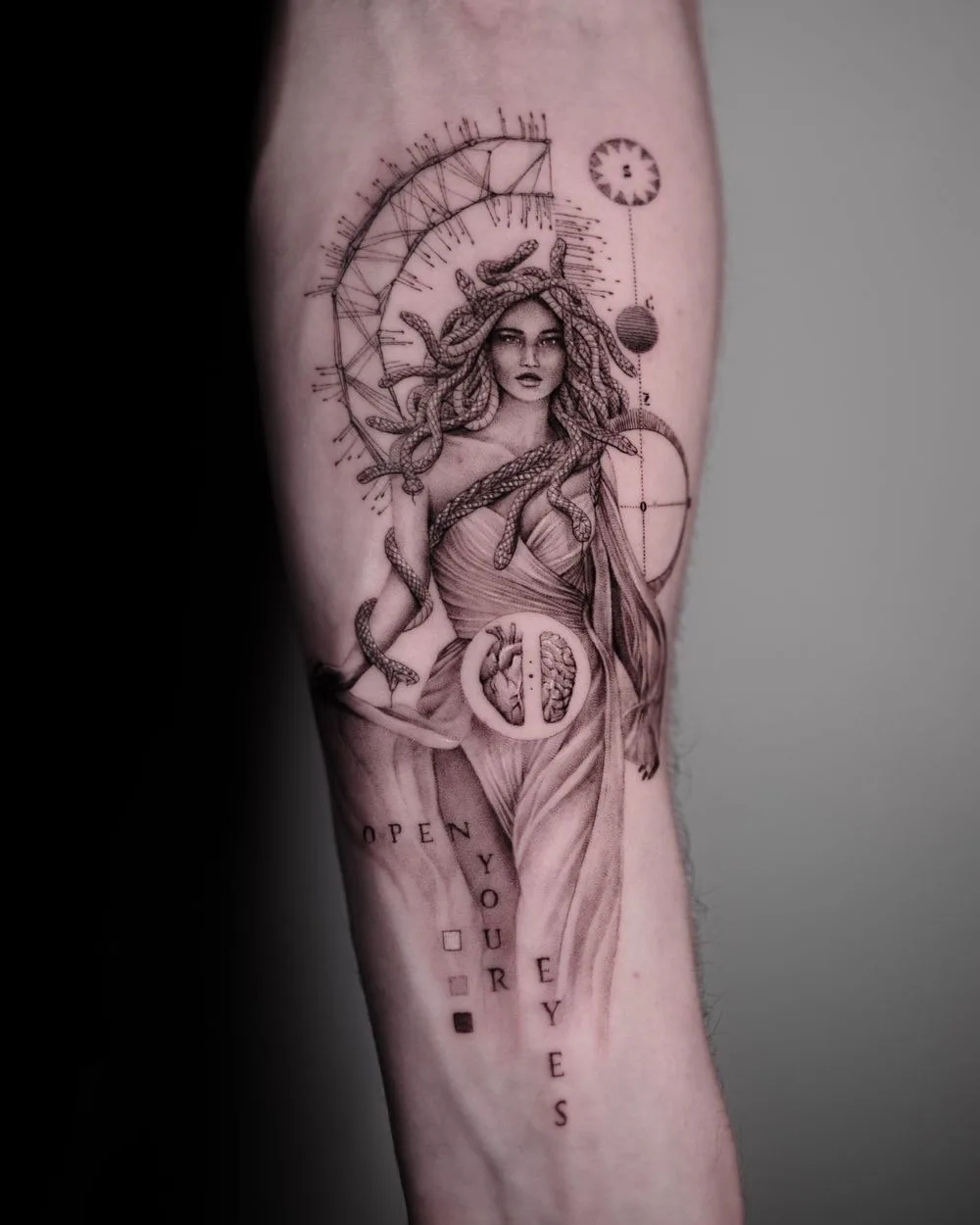 Tattoo artist Maxime Etienne, black and grey graphics, micro realism tattoo | Sydney, Australia