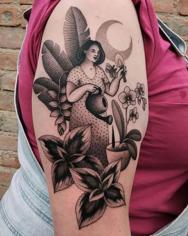 Illustrative Botanic, Woman tattoo on Upper Arm