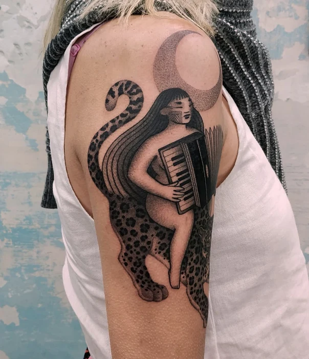 Illustrative Woman, Leopard tattoo on Shoulder