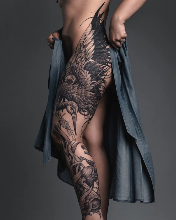 Blackwork Bird, Wings tattoo on Thigh