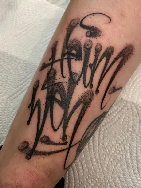 black lettering 타투 부위 forearm #59373 | 타투이스트 Dustin | DESUR