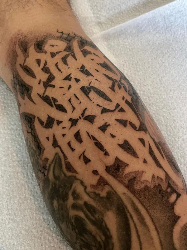 black blackwork 타투 부위 forearm #59377 | 타투이스트 Dustin | DESUR