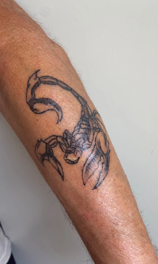 Лайнворк Scorpion tattoo на Предплечье