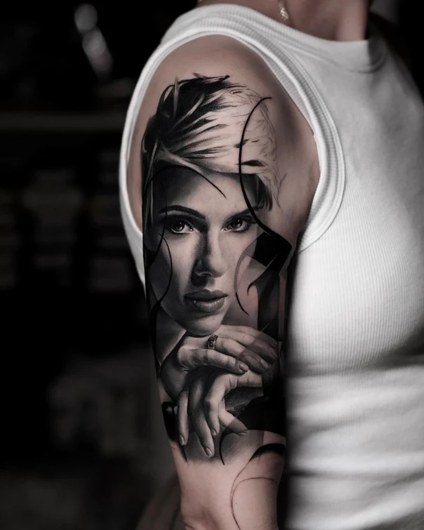 Реализм Portrait, Face tattoo на Плечо