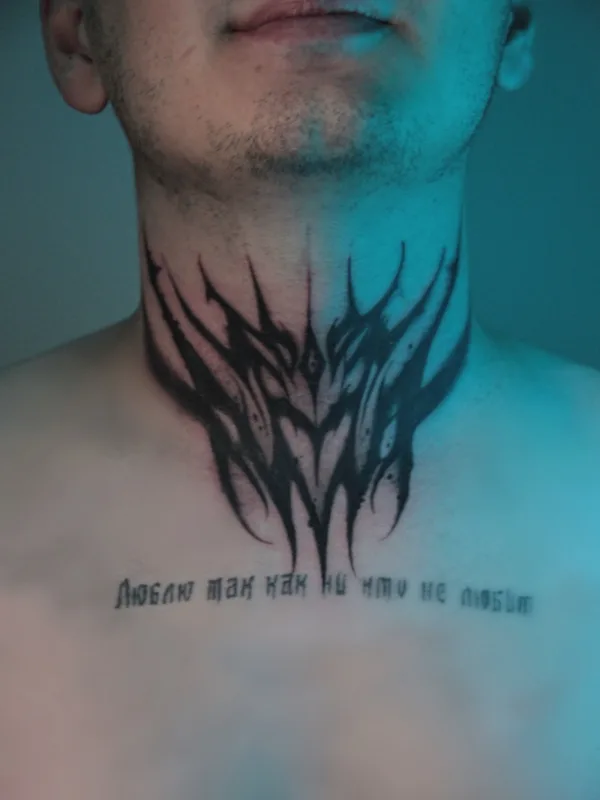 male black blackwork tatouage sur neck #73551 | Artiste tatoueur Галата Дмитрий