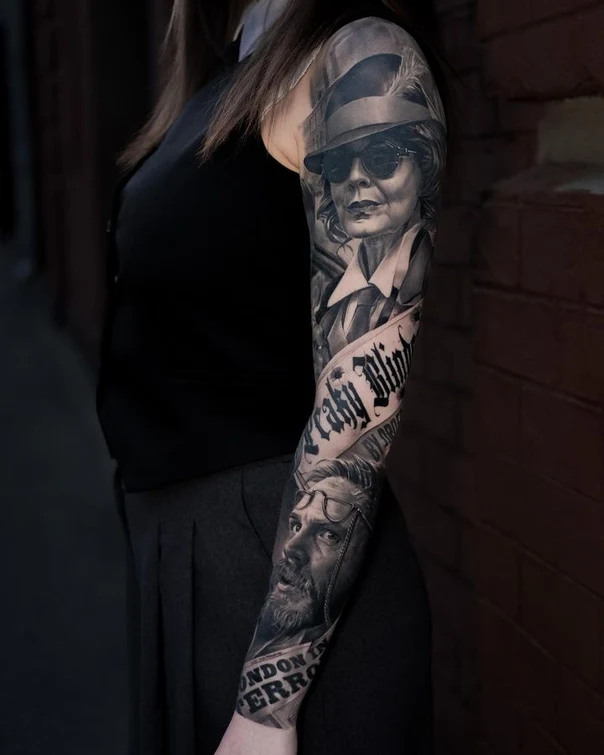 Реализм Portrait, Lettering tattoo на Полный рукав