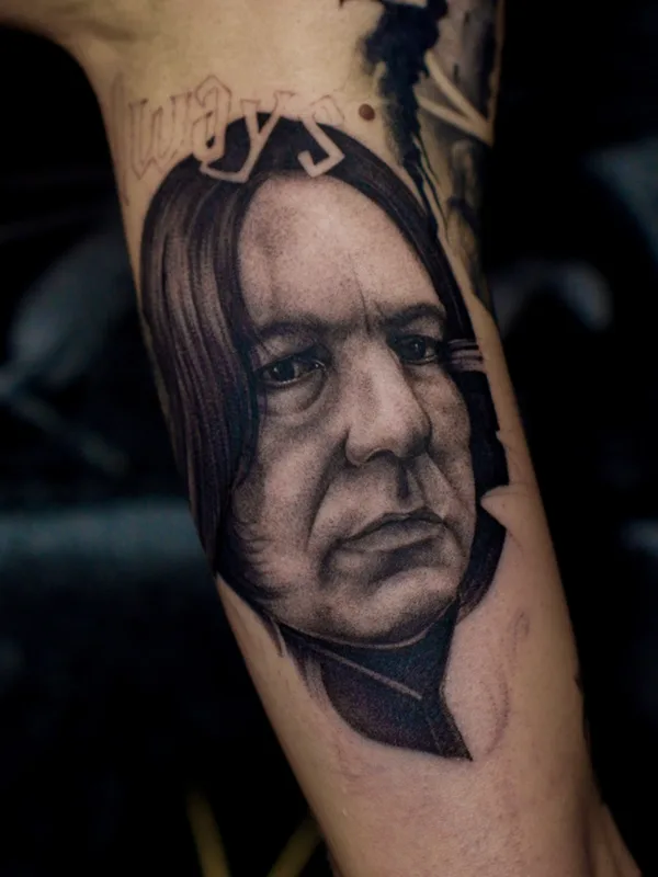black and grey realism татуировка на forearm #73844 | Тату мастер Егор Филиппов